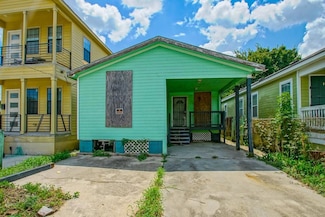 1331 Egania St, New Orleans, LA 70117