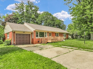 615 Breen Dr, Champaign, IL 61820