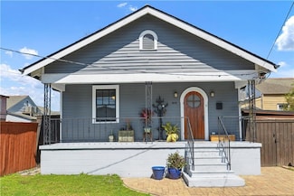 1018 Pelican Ave, New Orleans, LA 70114