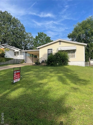 1415 Woodland Rd, Poplar Bluff, MO 63901