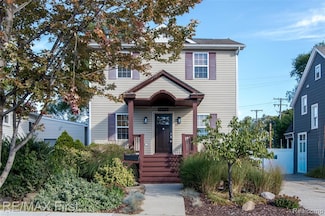 1320 Hartrick Ave, Royal Oak, MI 48067