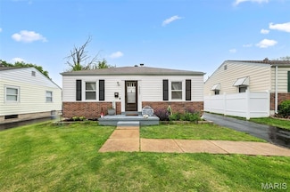 9433 Kathlyn Dr, Saint Louis, MO 63134