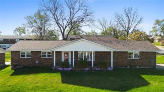 1612 Tamarack Dr, Saint Charles, MO 63301