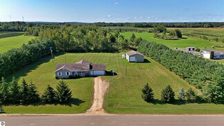 6401 W Kelly Rd, Lake City, MI 49651