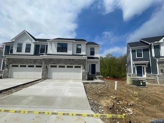 5340 Trail Vista Dr, West Bloomfield Township, MI 48332