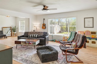7512 Oxley Dr, Richland Hills, TX 76118