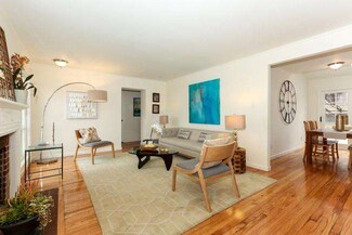 11 Village Ln, Daly City, CA 94015