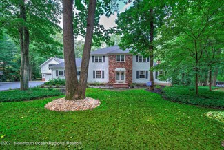 36 Seven Oaks Cir, Holmdel, NJ 07733
