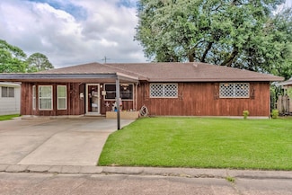 2719 Avenue M, Nederland, TX 77627