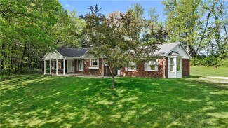 110 Dehaven Rd, Beaver Falls, PA 15010