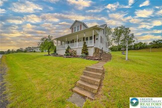 1642 Fairyland Rd, Lehighton, PA 18235