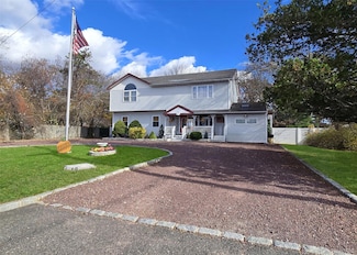199 Connetquot Ave, East Islip, NY 11730
