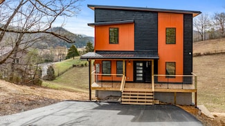 3005 Nellie Dr, Sevierville, TN 37876