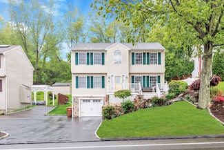 876 Howe Ave, Shelton, CT 06484