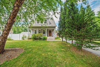 183 School St, Agawam, MA 01001