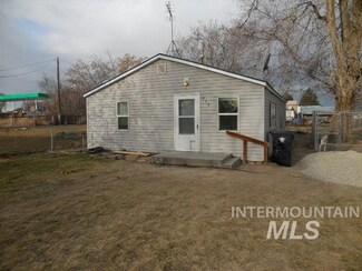 826 Idaho Ave, Filer, ID 83328