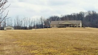 14525 Marion Center Rd, Hoagland, IN 46745