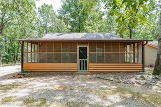 1704 Missouri Rd, Charleston, AR 72933