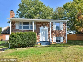 1811 N Dinwiddie St, Arlington, VA 22207