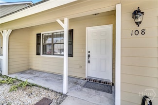 108 Port Dr, Richmond Hill, GA 31324
