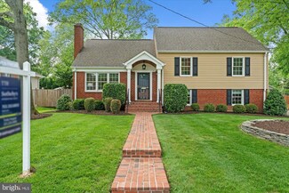 8410 Crown Place, Alexandria, VA 22308