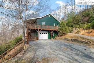 202 Freewinds Rd, Boone, NC 28607
