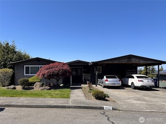 431 12th Place N, Edmonds, WA 98020
