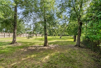 3113 Oak Dr, Dickinson, TX 77539