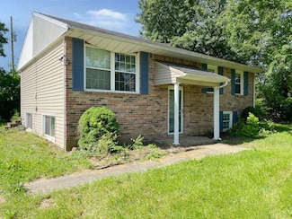 1690 Menelaus Rd, Berea, KY 40403