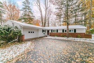 259 Coventry Dr, Painesville, OH 44077