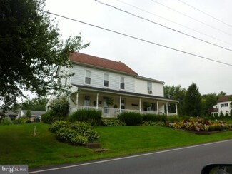 272 Hoffmansville Rd, Bechtelsville, PA 19505