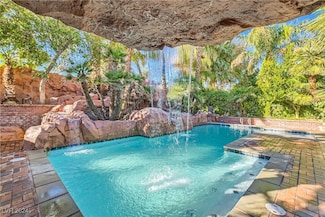 2212 Plaza de La Candela, Las Vegas, NV 89102