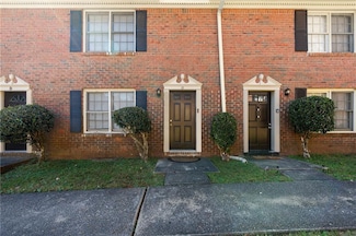 1010 Sexton Dr Unit 8, Stone Mountain, GA 30083