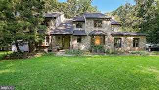 1140 Ferry Rd, Doylestown, PA 18901
