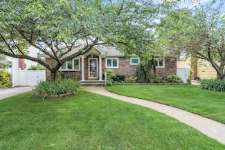 96 Morris Dr, East Meadow, NY 11554