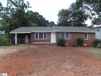 3706 White Horse Rd, Greenville, SC 29611