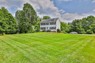 9 Mountain Rd, Goffstown, NH 03045