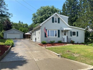 6557 Jewett Holmwood Rd, Orchard Park, NY 14127