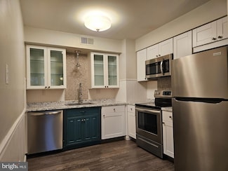 137 Lorraine Ave, Oreland, PA 19075