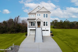 609 Cannonsgate Dr, Newport, NC 28570