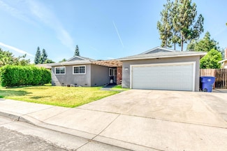 1755 Fairmont Ave, Clovis, CA 93611