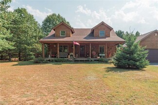 34732 Mutton Ln, Clayton, NY 13624