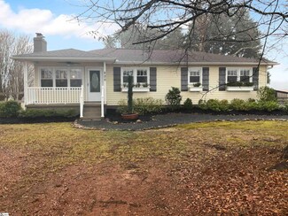220 Joe Leonard Rd Unit 222, Greer, SC 29651