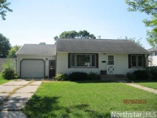 516 E Plum St, Redwood Falls, MN 56283
