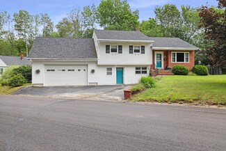 195 Porter Ave W, Rumford, ME 04276