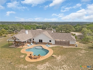 6757 County Road 3010, Lampasas, TX 76550