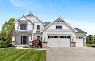 2497 Saddle Dr NE, Plainfield Charter Township, MI 49306