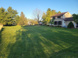 2185 W Barnes Rd, Mason, MI 48854