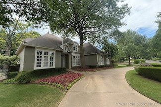 3661 S Lewis Ave, Tulsa, OK 74105