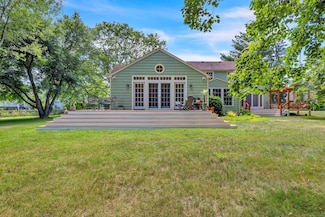 45 Farview Ave, Old Saybrook, CT 06475